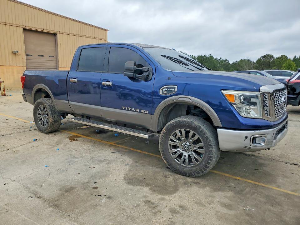 2016 Nissan Titan XD SL