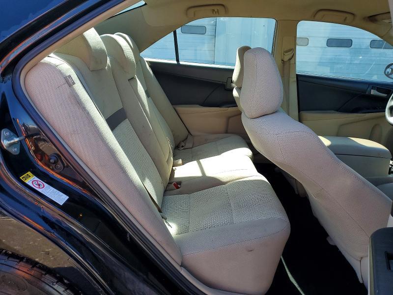 2014 Toyota Camry le