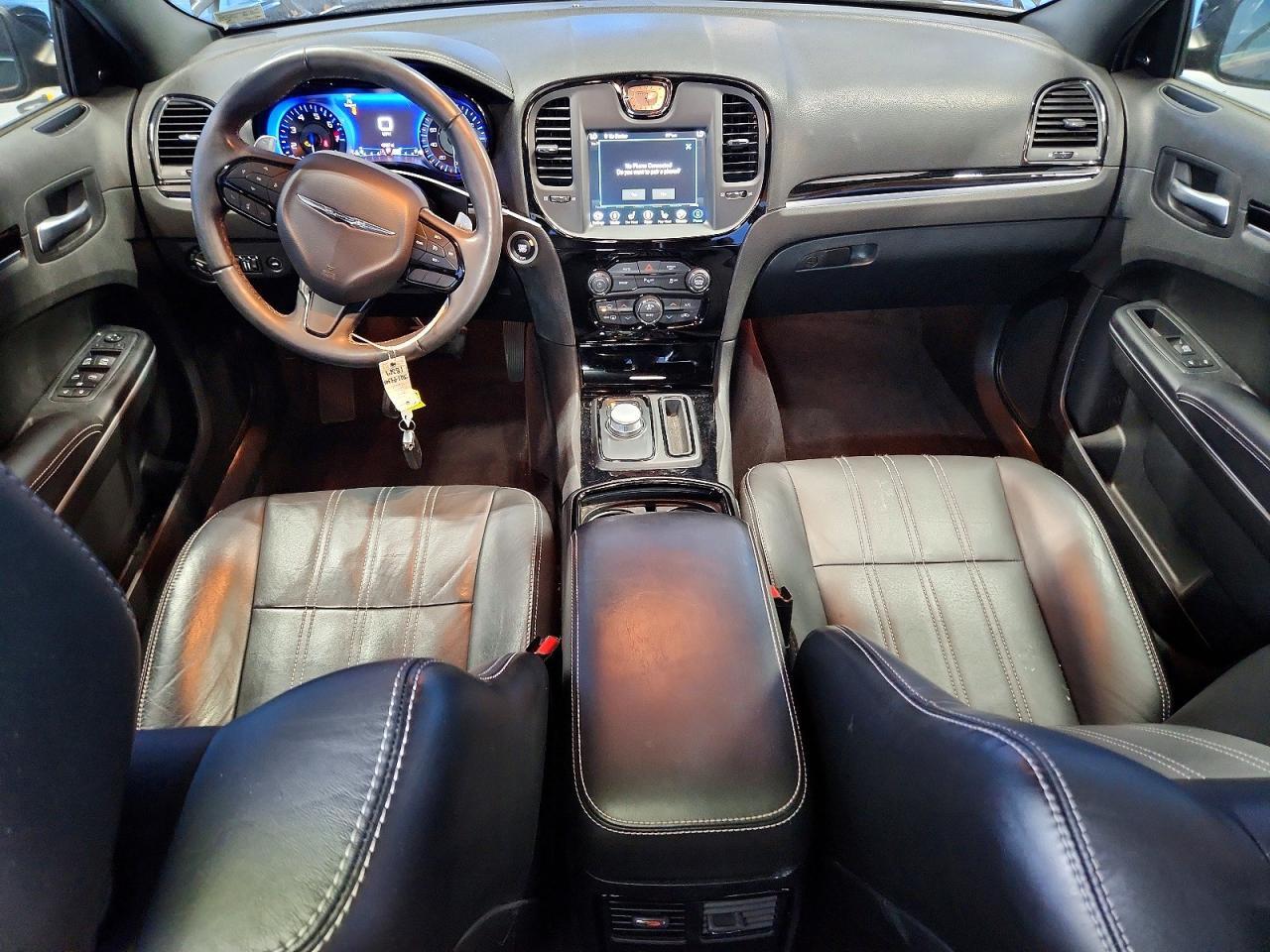 2018 Chrysler 300 s