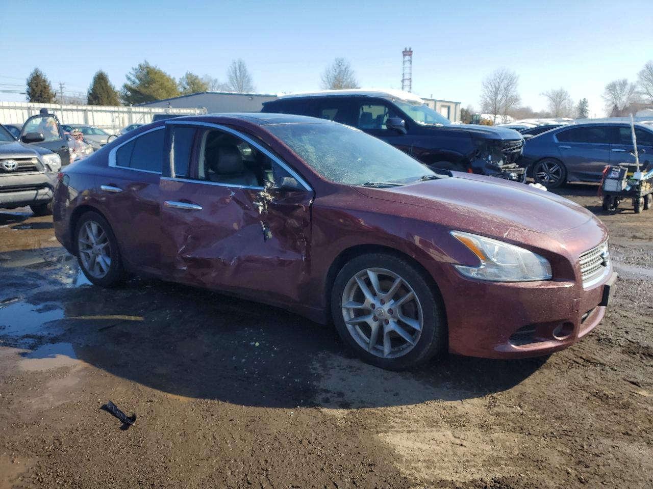 2010 Nissan Maxima s