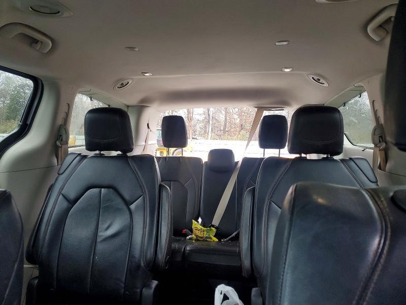 2018 Chrysler Pacifica Touring l