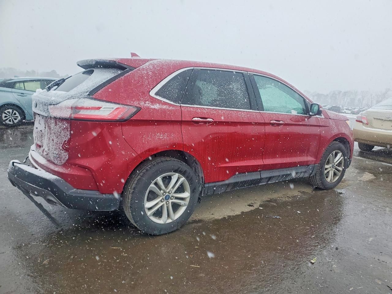 2019 Ford Edge sel