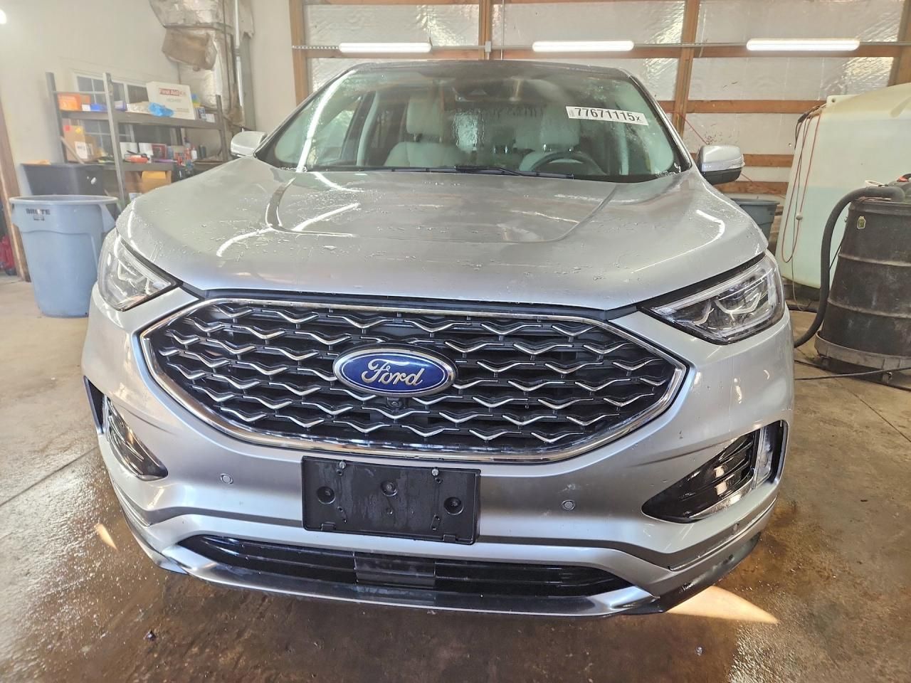 2022 Ford Edge Titanium