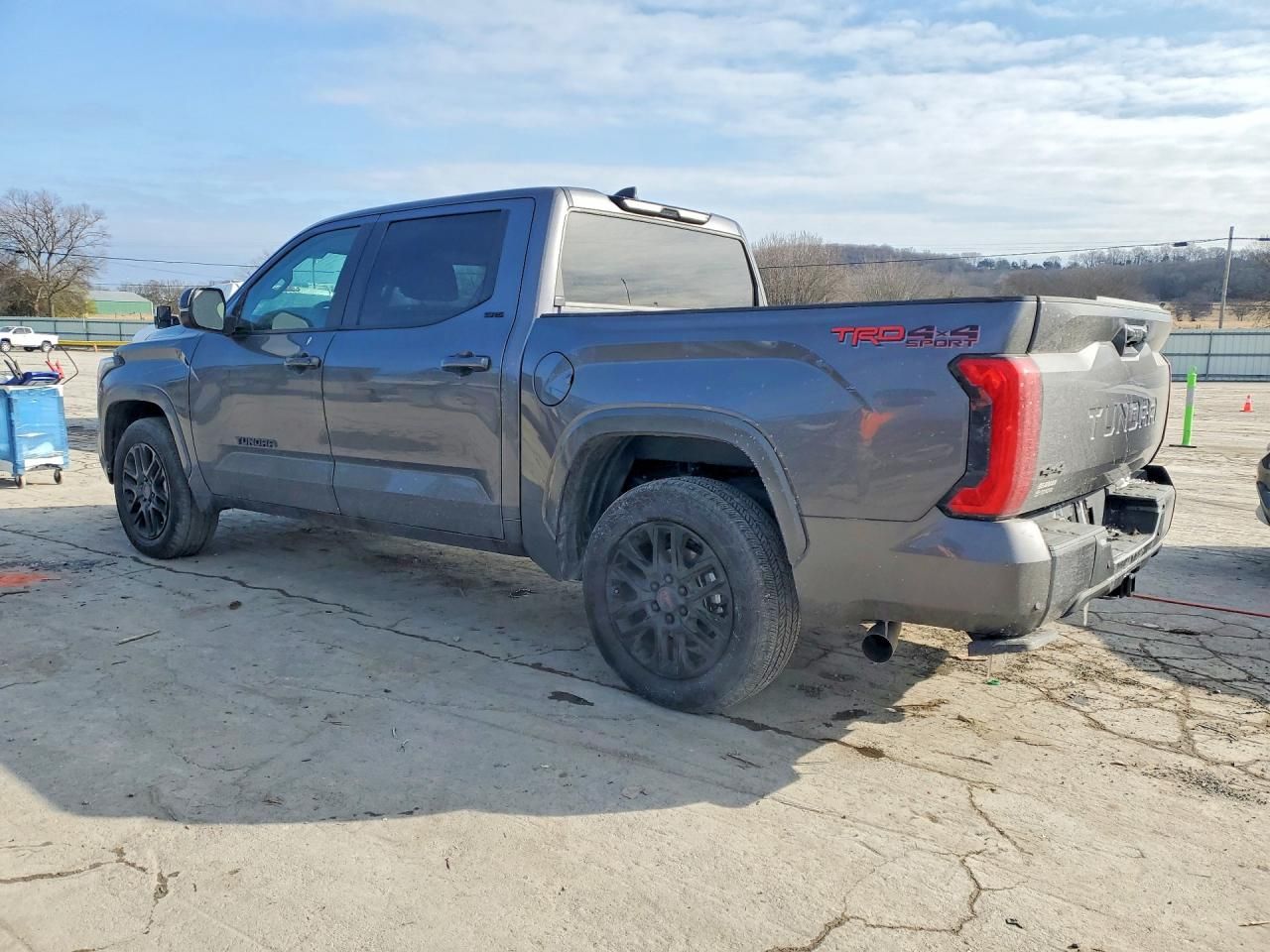 2024 Toyota Tundra Crewmax sr