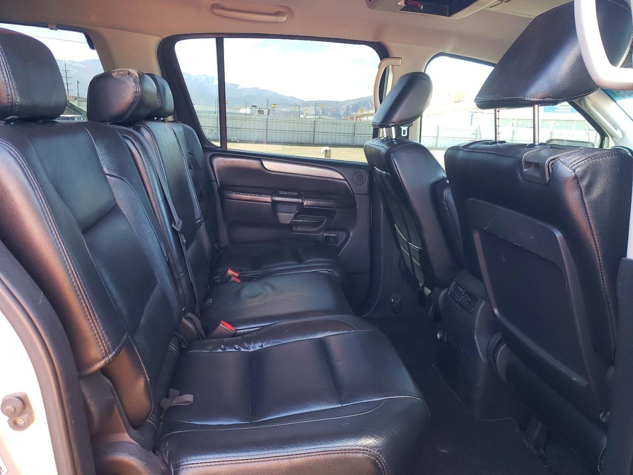 2010 Nissan Armada se