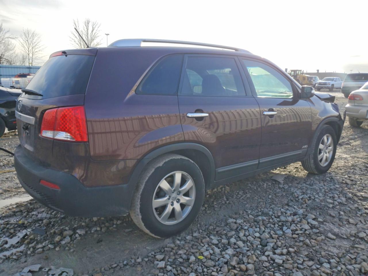 2013 KIA Sorento lx