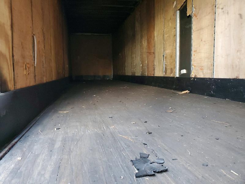 2006 Vanguard Dry van Trailer