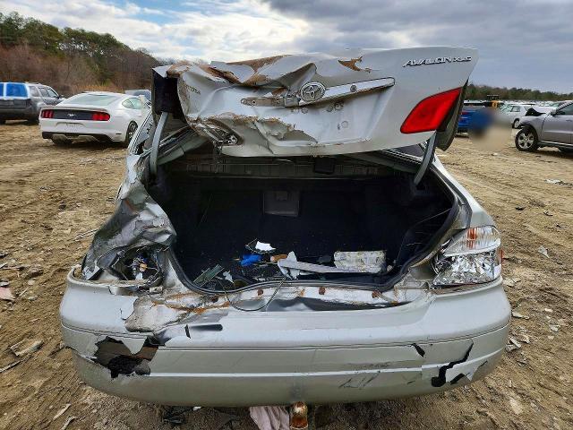 2004 Toyota Avalon xl