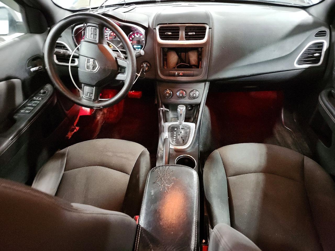 2013 Dodge Avenger se