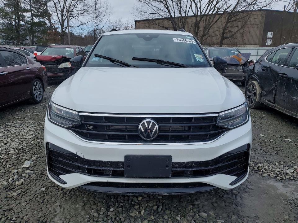 2024 Volkswagen Tiguan se R-line Black