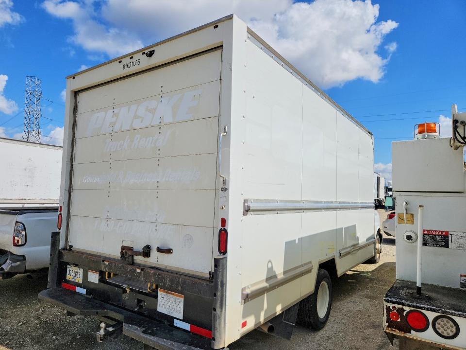 2021 GMC Savana box Truck