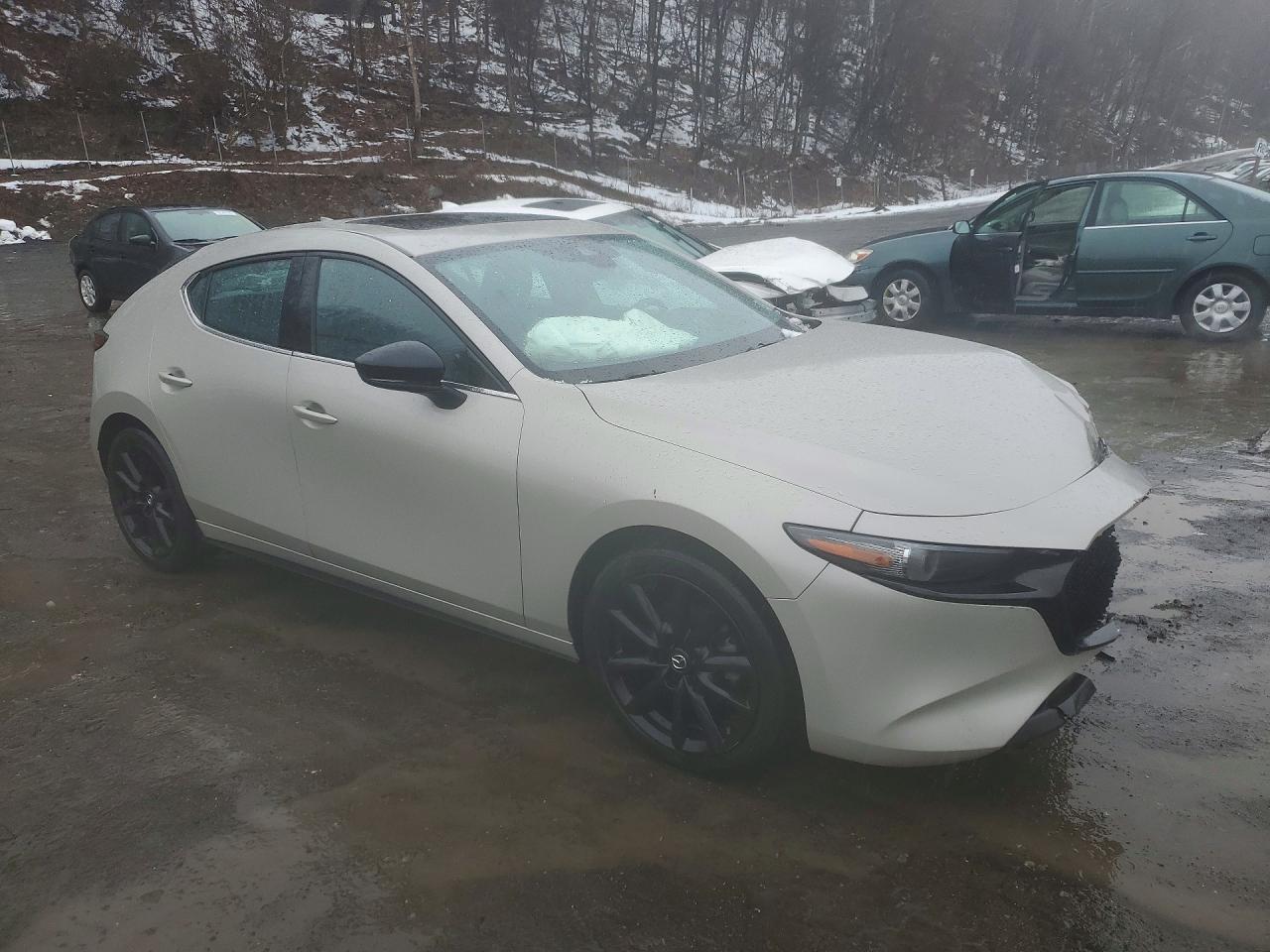 2023 Mazda 2