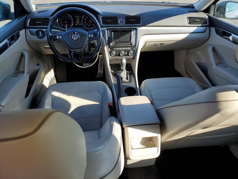 2017 Volkswagen Passat R-line