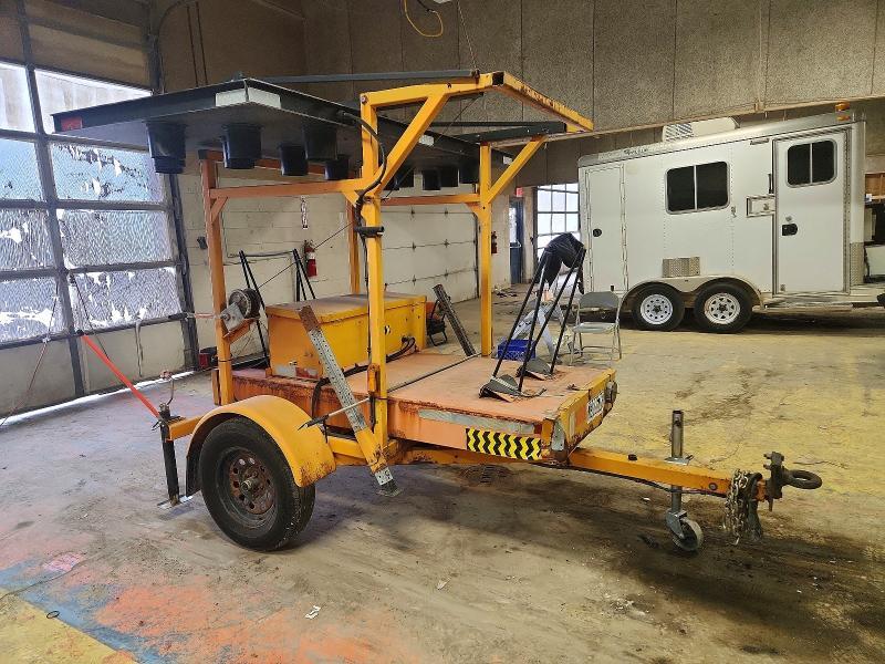2010 Fenex 2010 Team Fenex Tmabva Arrow Board Trailer