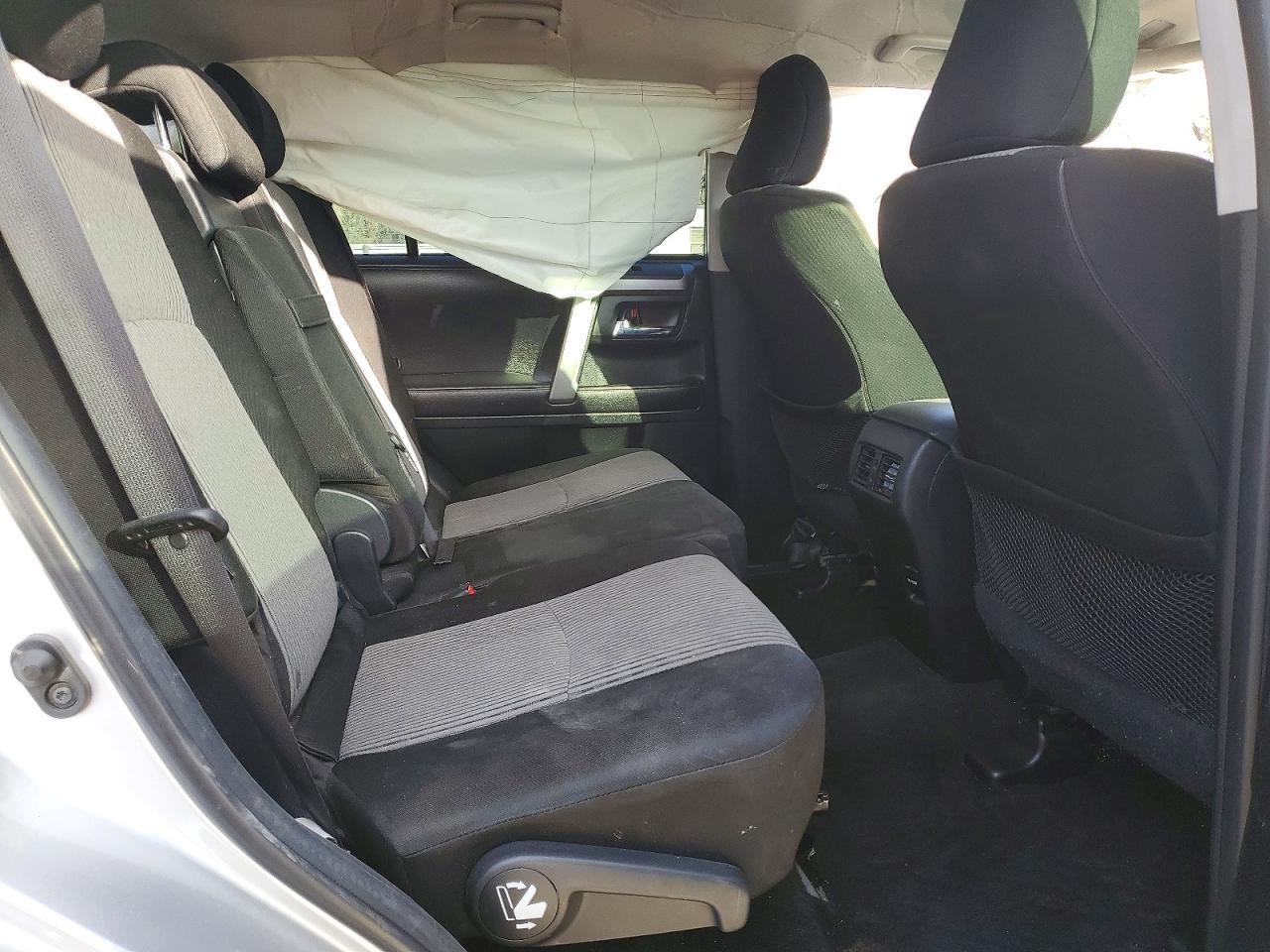 2016 Toyota 4runner SR5