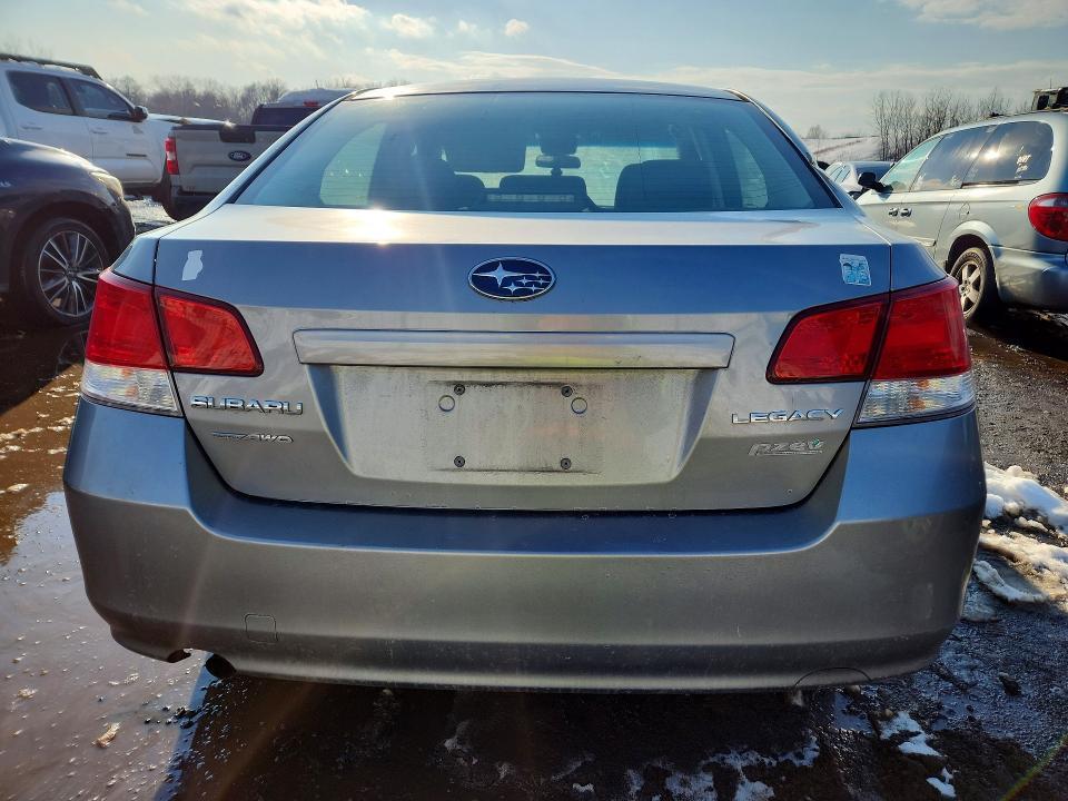 2010 Subaru Legacy 2.5i
