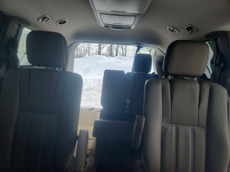 2014 Chrysler Town & Country Touring