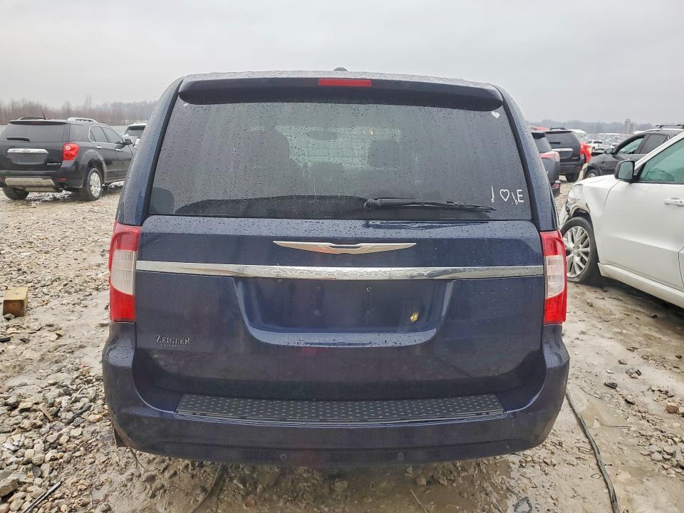 2016 Chrysler Town & Country Touring l