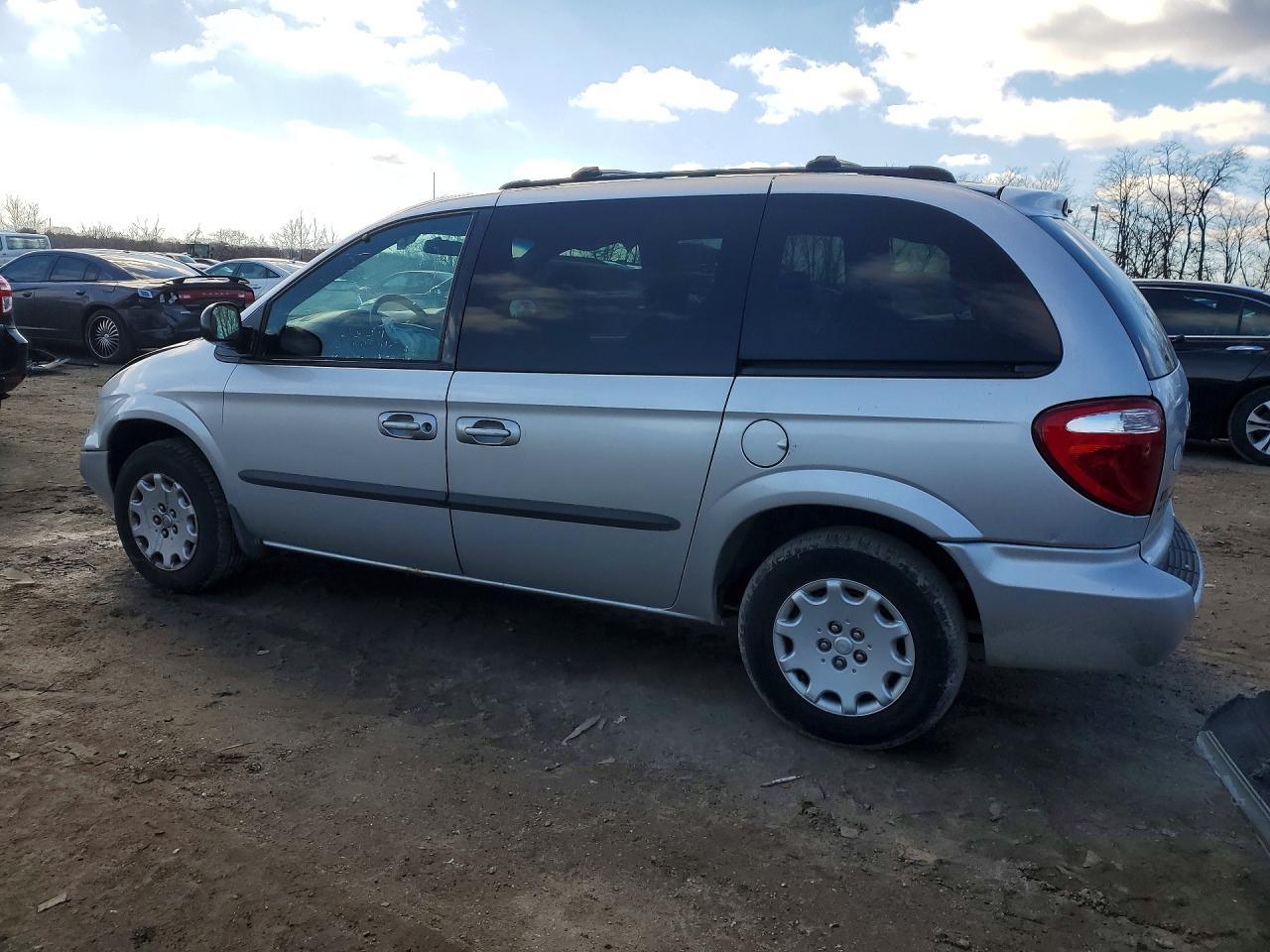 2004 Chrysler Town & Country