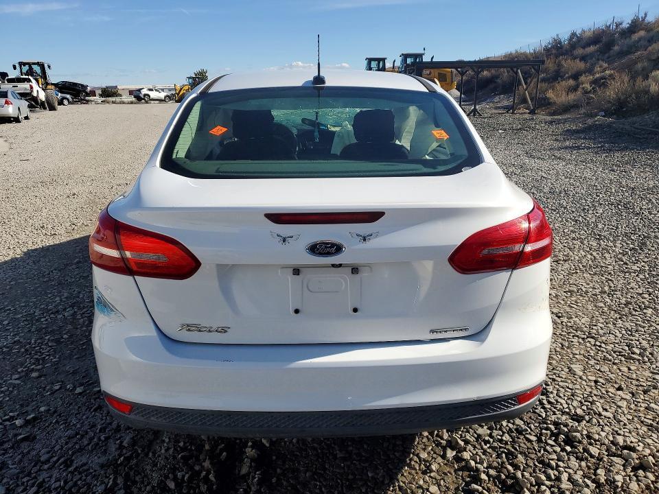 2016 Ford Focus s