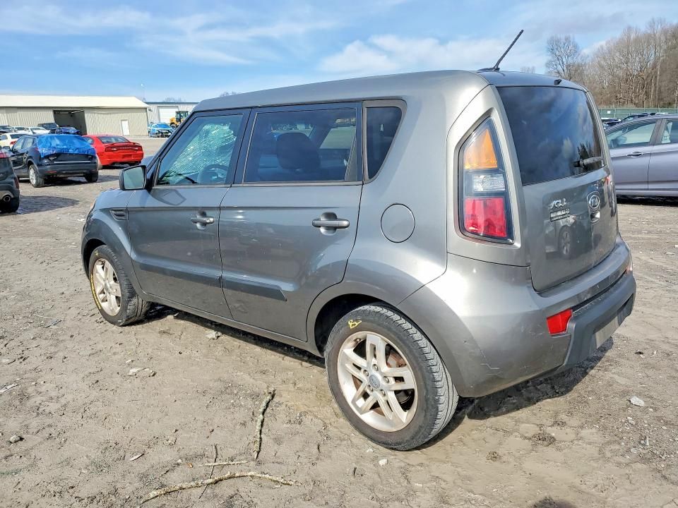 2011 KIA Soul +