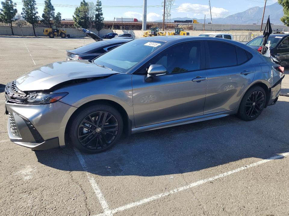 2025 Toyota Camry xse