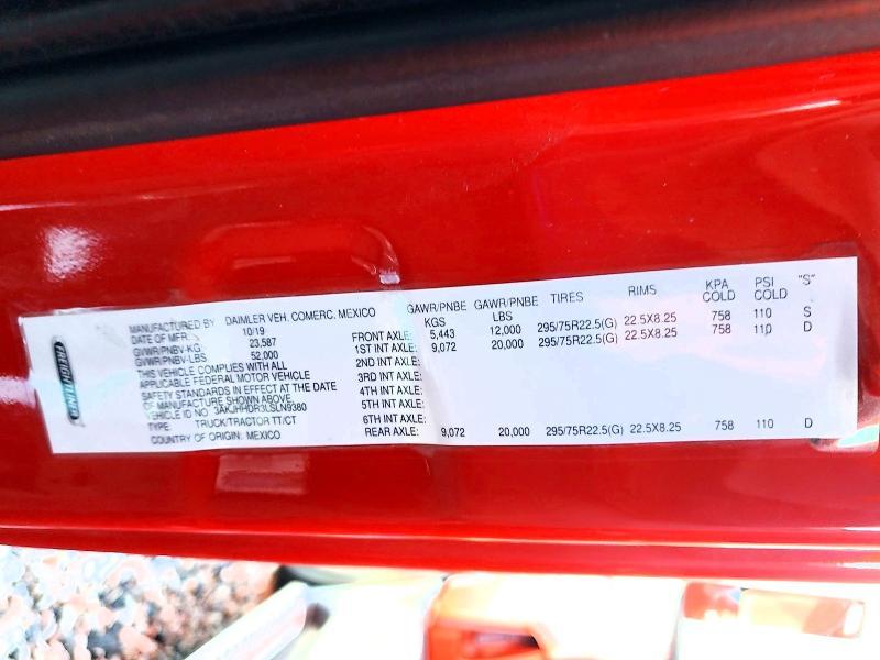 2020 Freigliner 2020 Freightliner Cascadia 126 Semi Truck