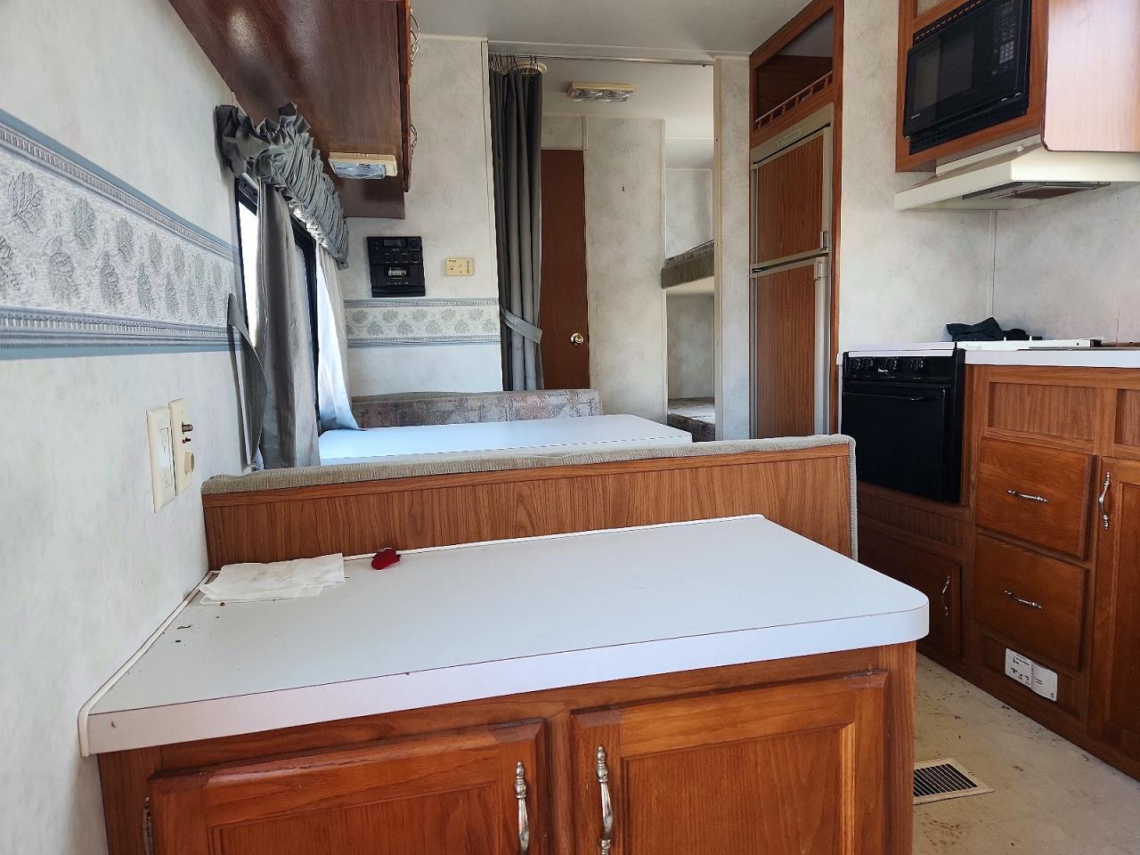 2000 Cherokee By Forest R 2000 Cher Travel Trailer