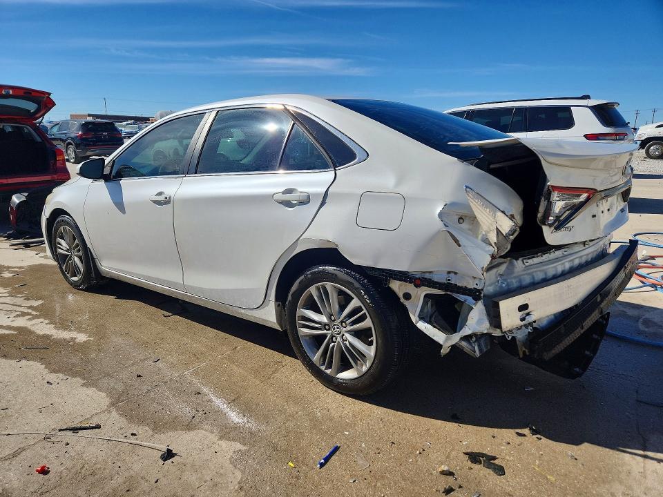 2015 Toyota Camry le