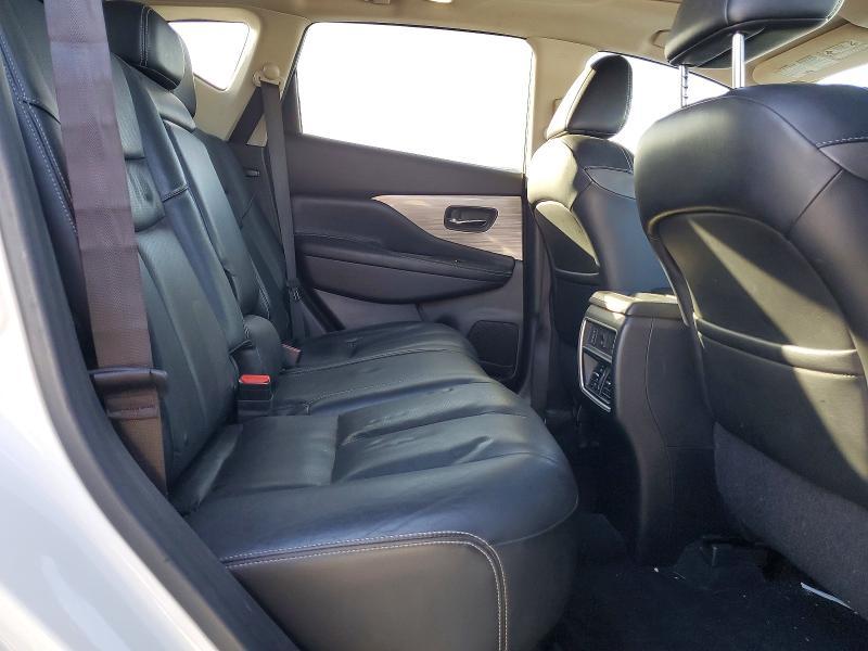 2015 Niss Murano Platinum