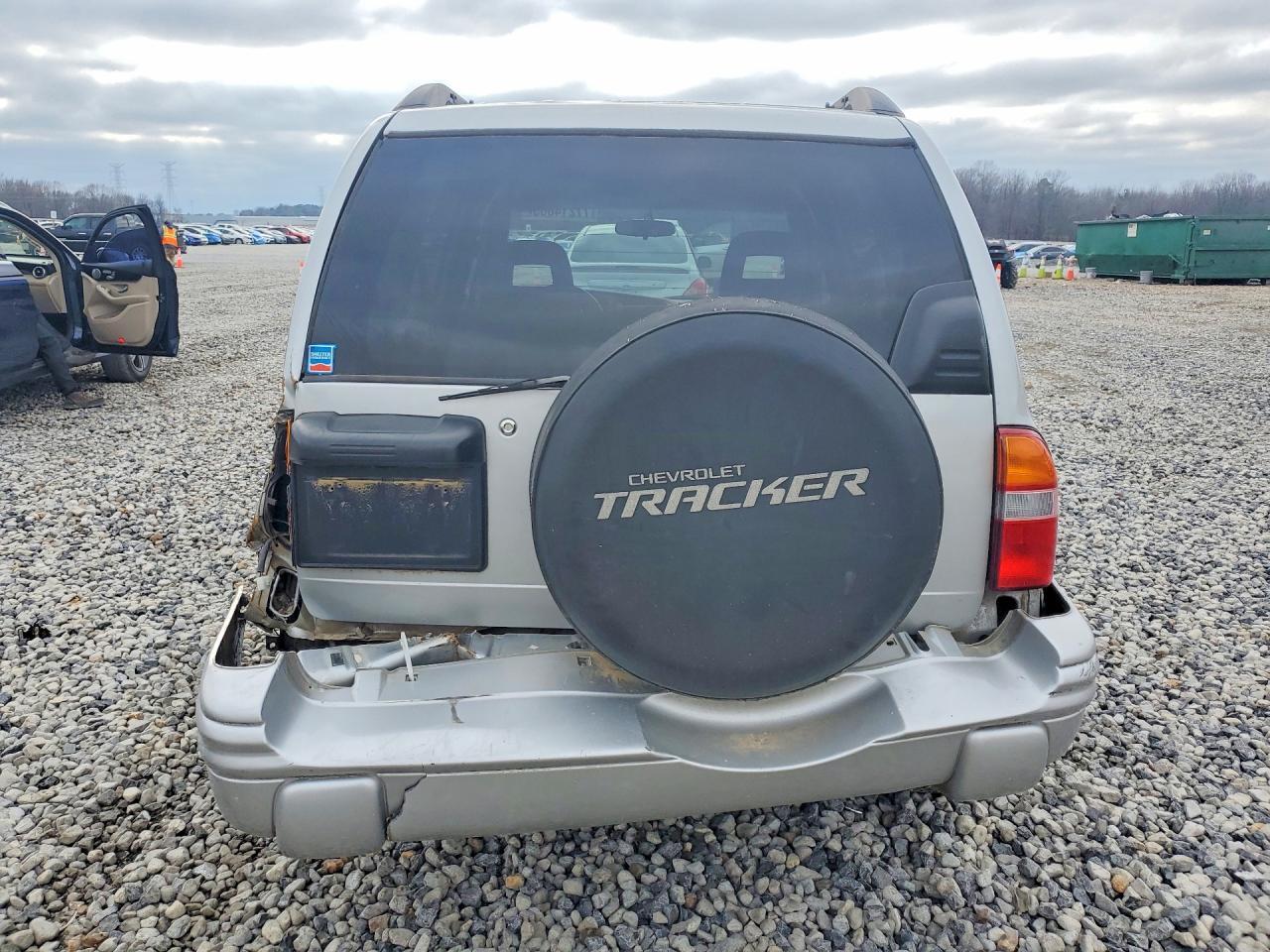 2003 Chevrolet Tracker lt