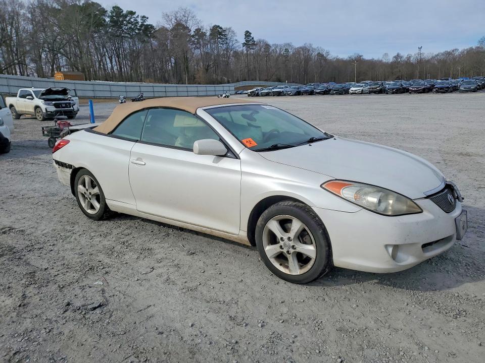 2005 Toyota Camry Solara sle V6