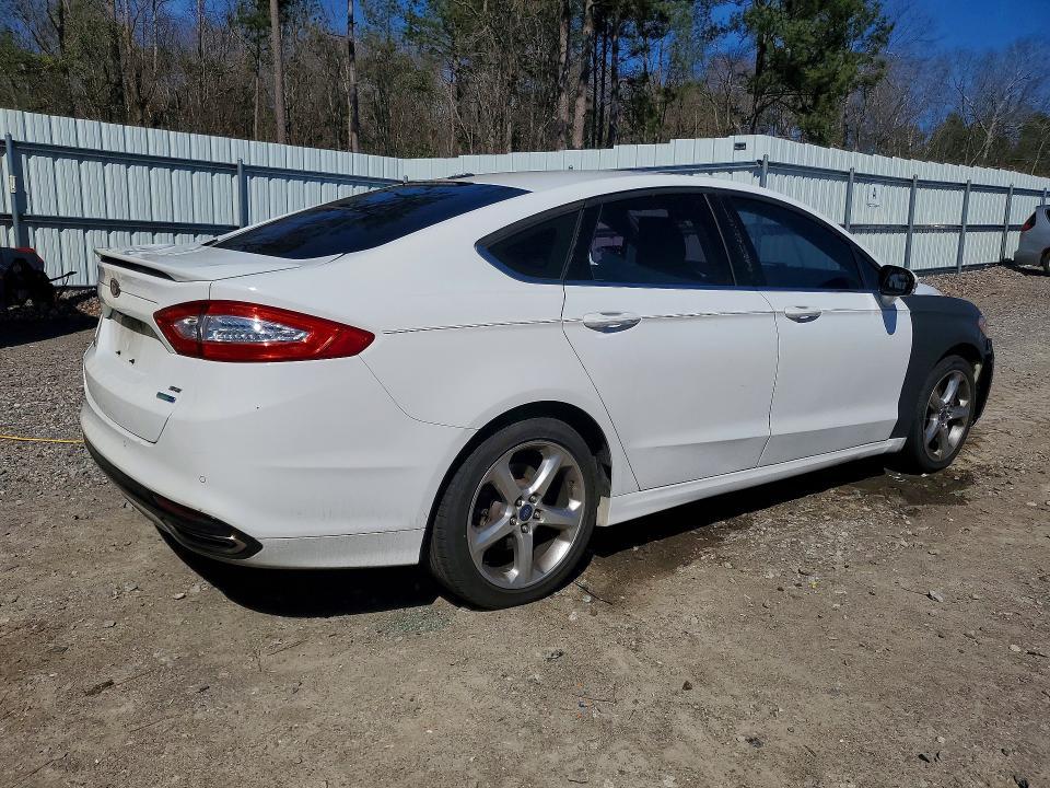 2015 Ford Fusion se