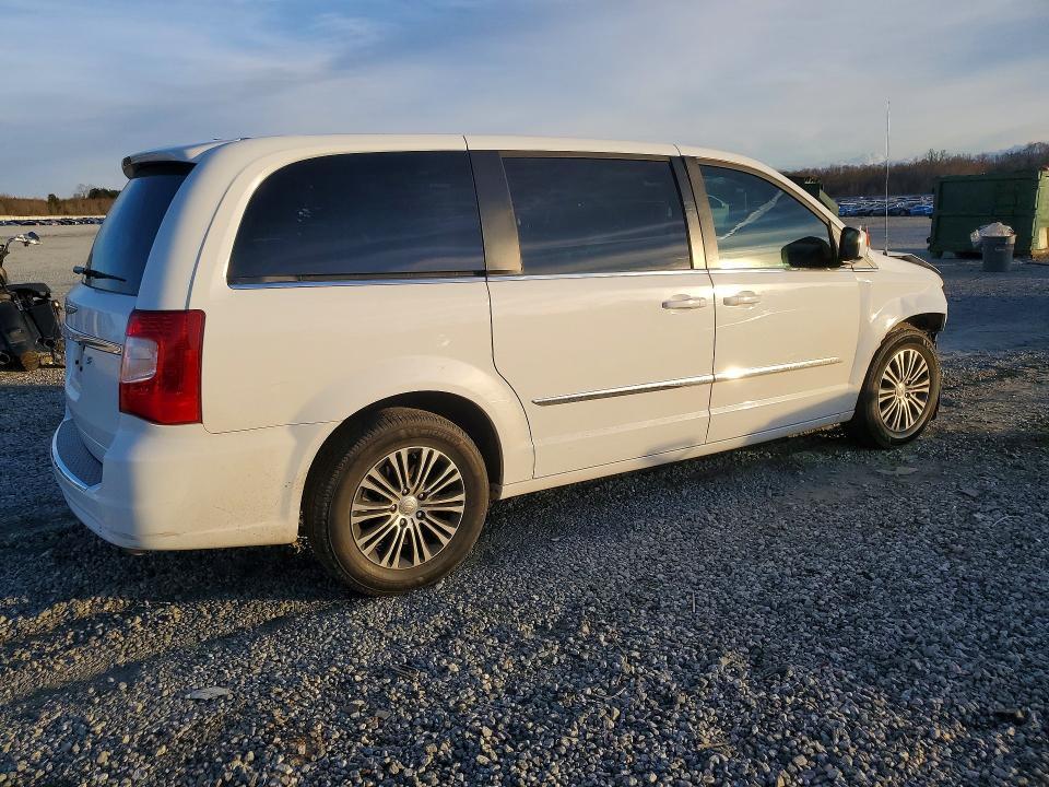 2014 Chrysler Town & Country s