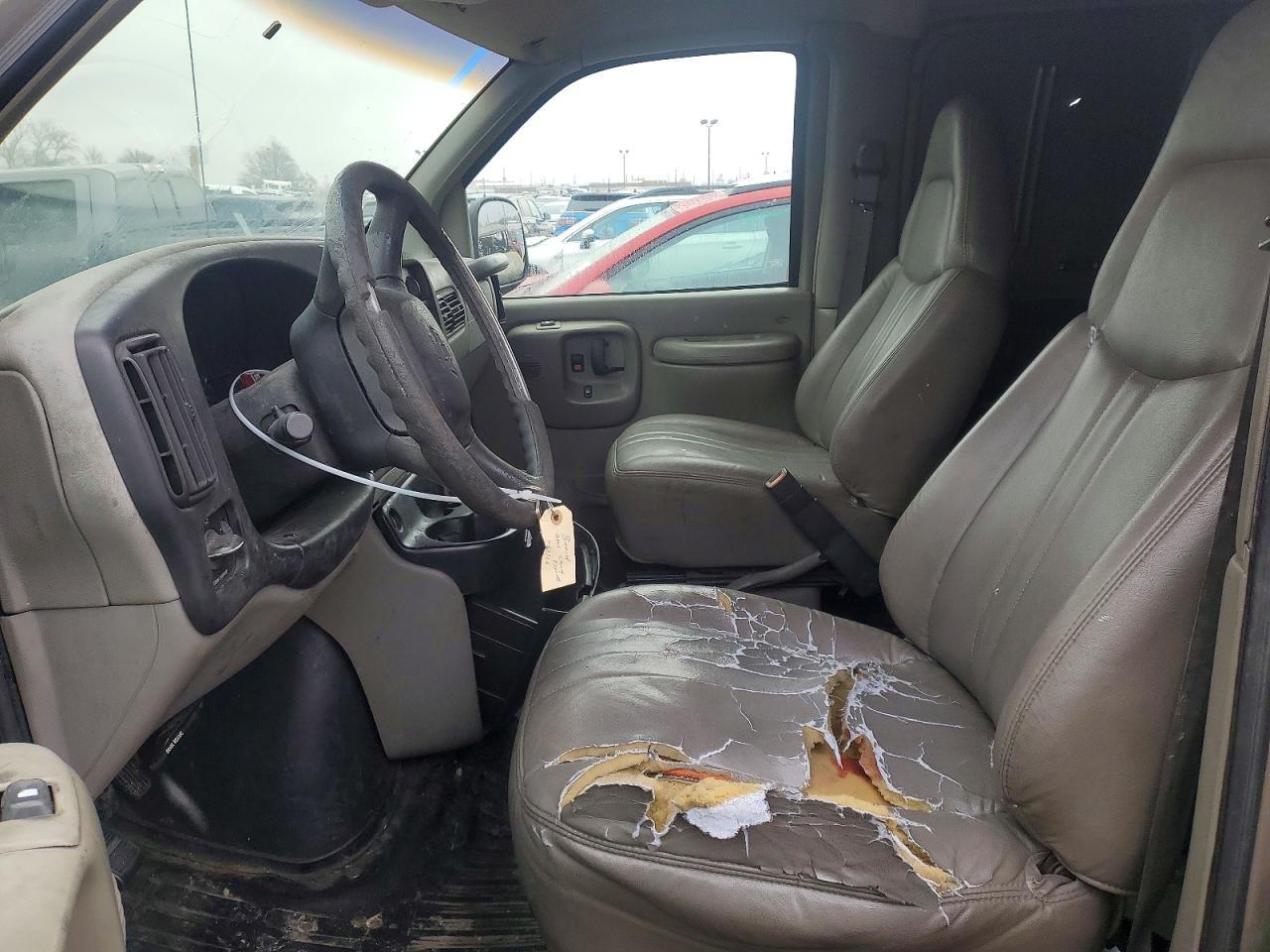 2001 Chev Express G3500