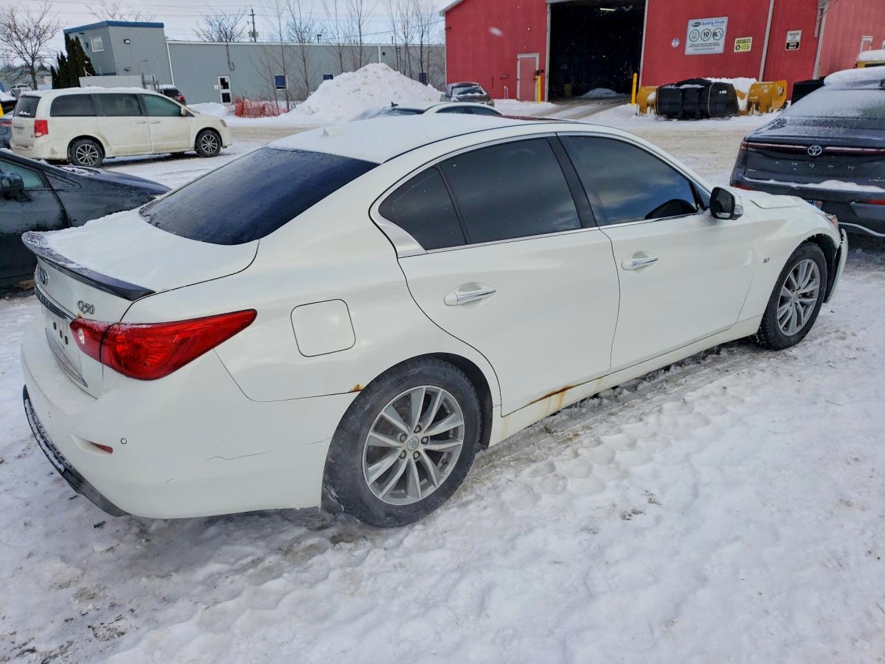 2014 Infiniti Q50 Base