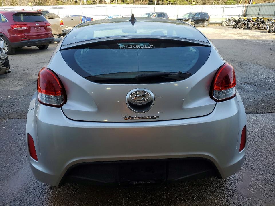 2017 Hyundai Veloster Base