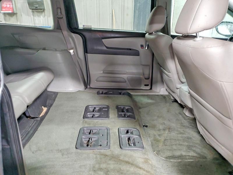 2014 Honda Odyssey exl