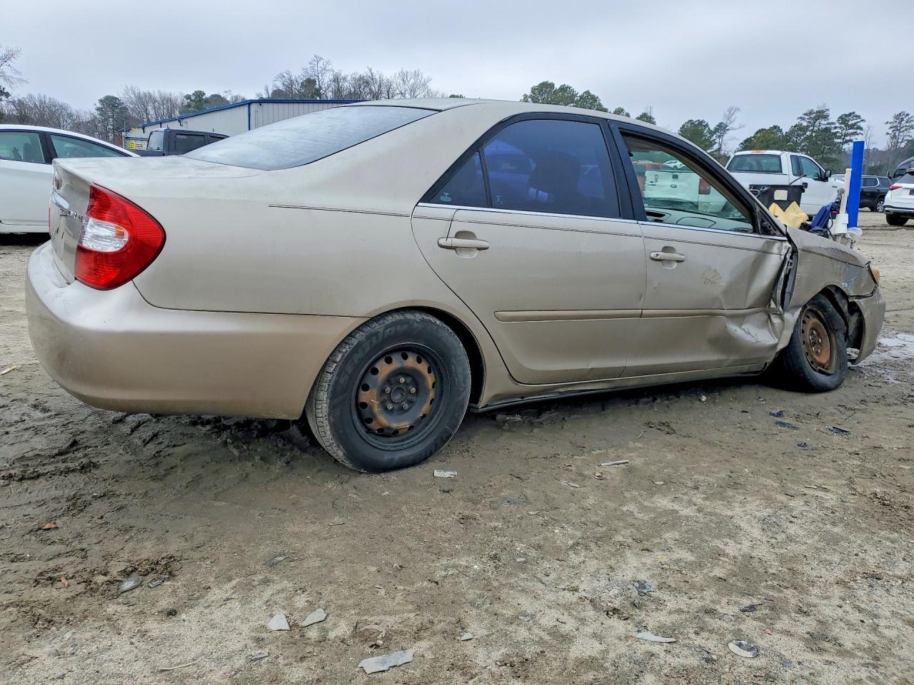 2003 Toyota Camry le