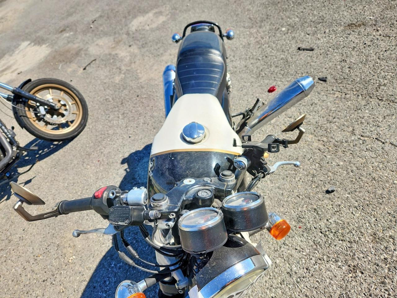 2022 Royal Enfield Motors INT 650