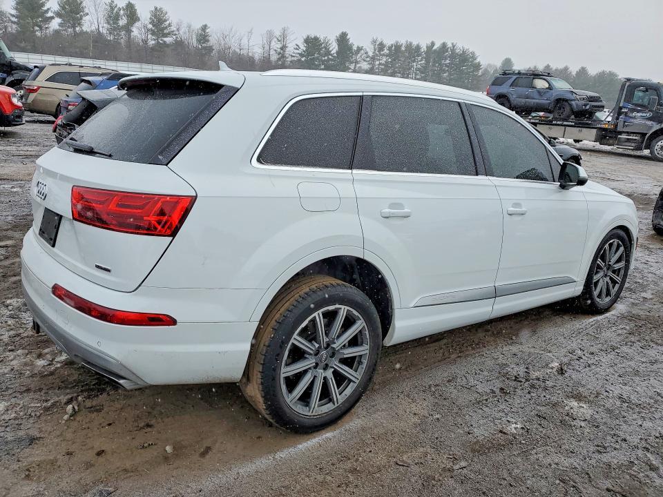 2018 Audi Q7 Premium Plus