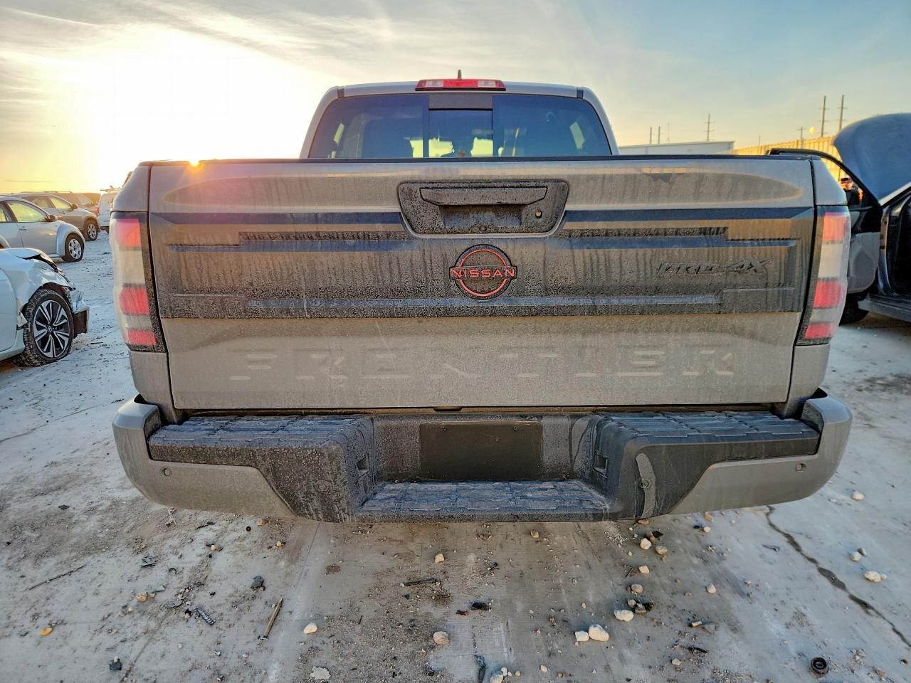 2025 Niss Frontier Pro-4x