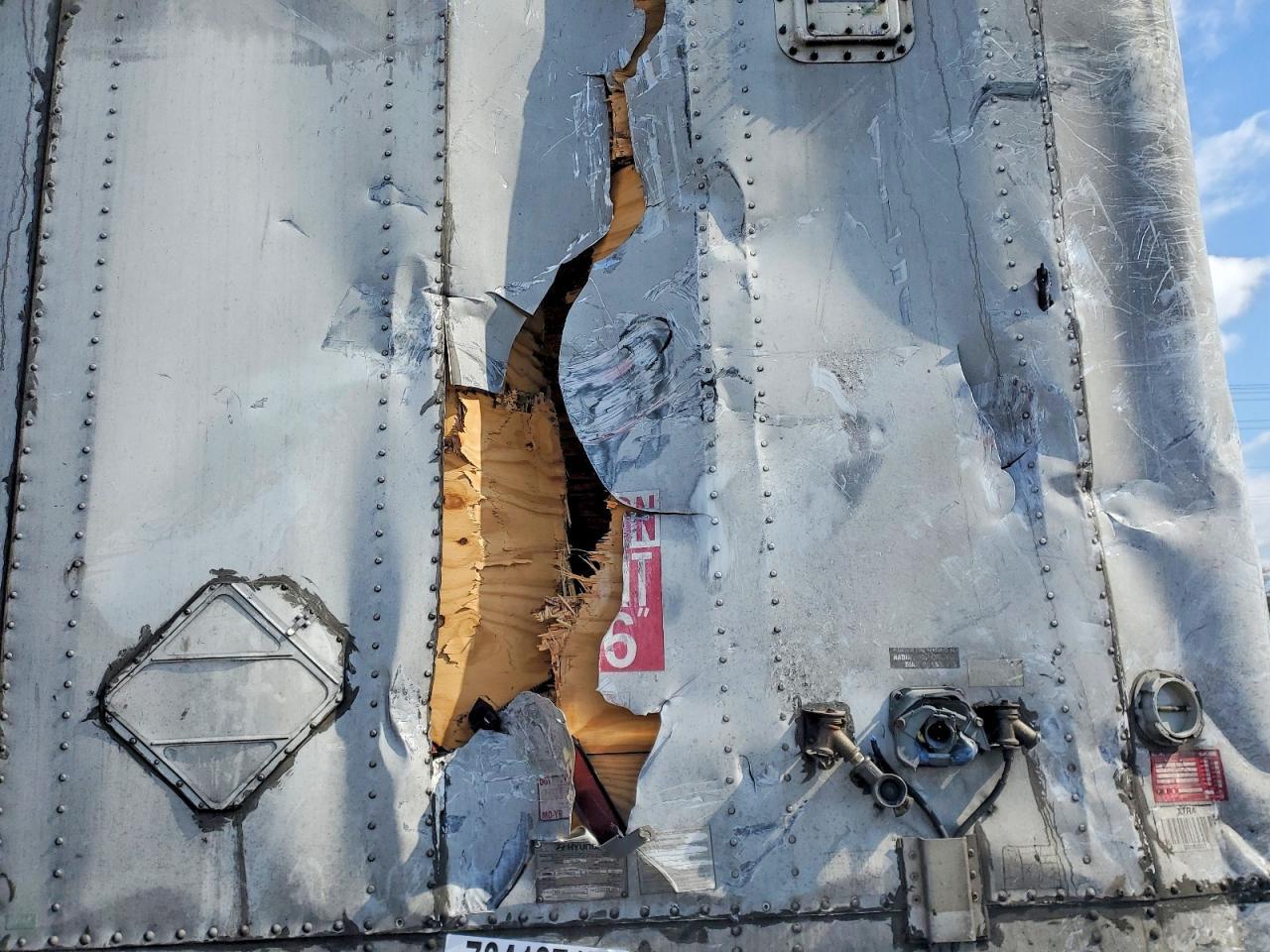 2005 Hyundai V12530152-AJS DRY Van Trailer