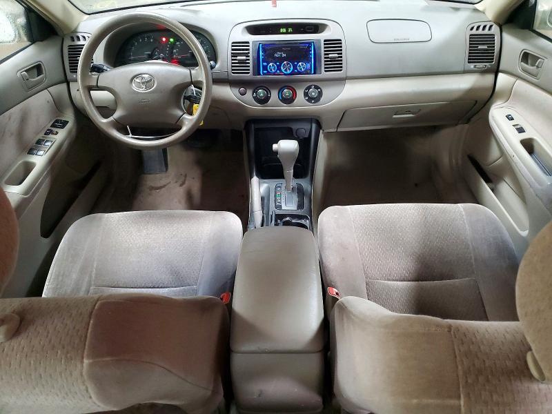 2004 Toyota Camry le
