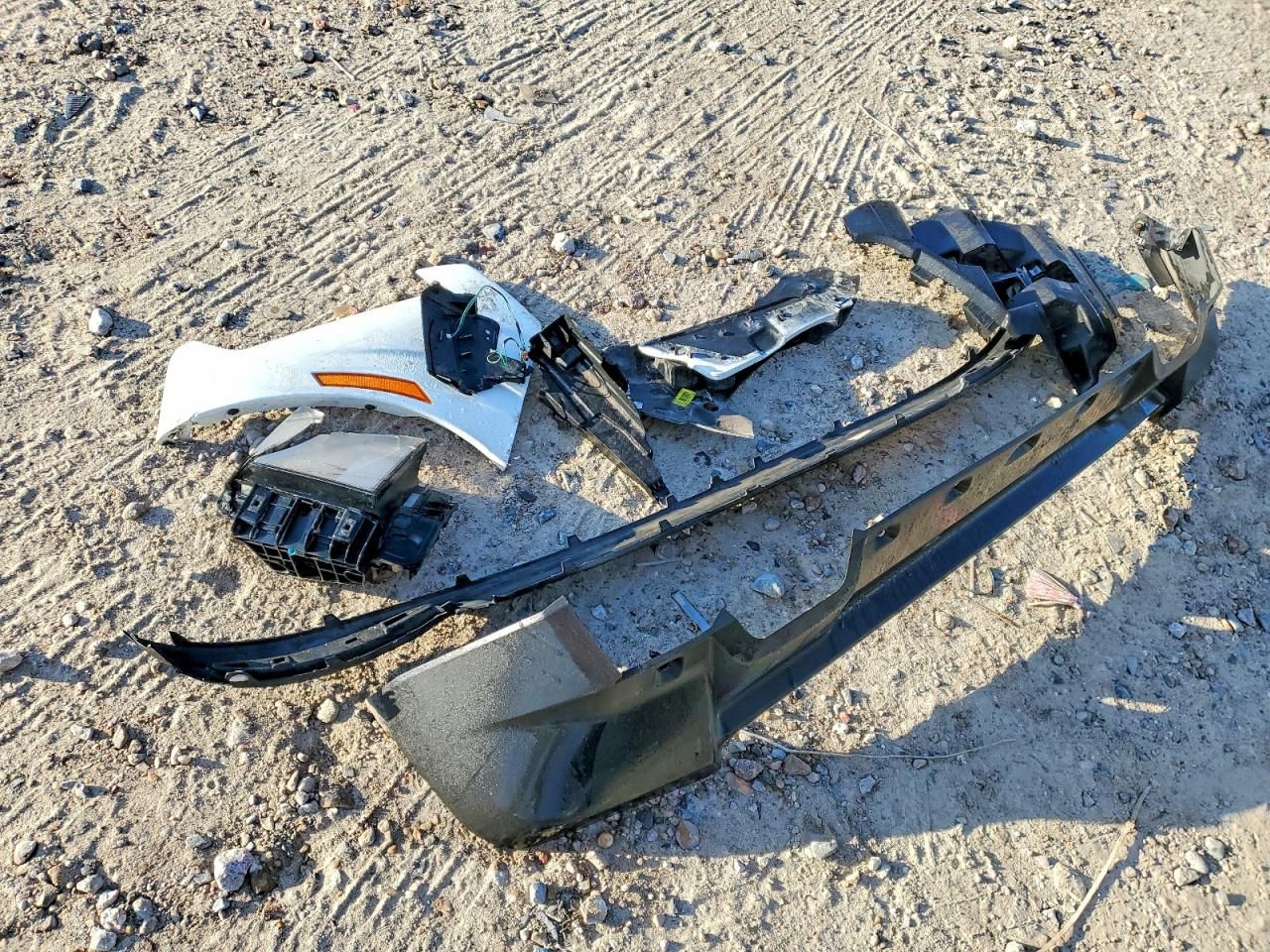 2023 Nissan Frontier s