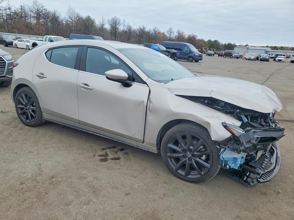 2023 Mazda 3 Premium