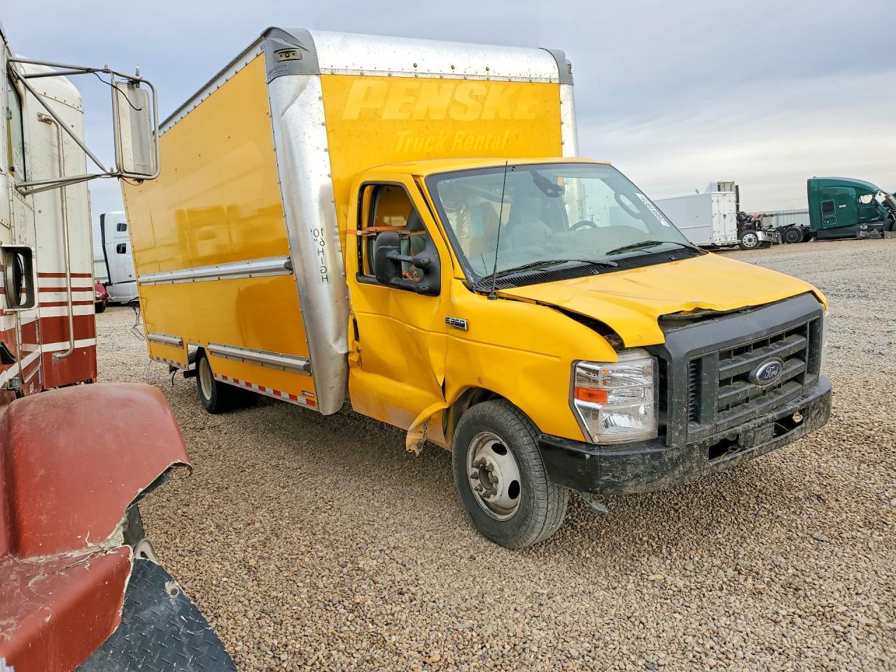 2022 Ford Econoline-BOX Truck