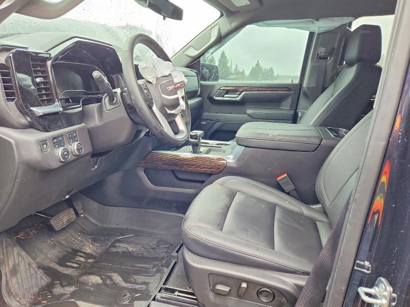 2025 GMC Sierra K1500 Elevation