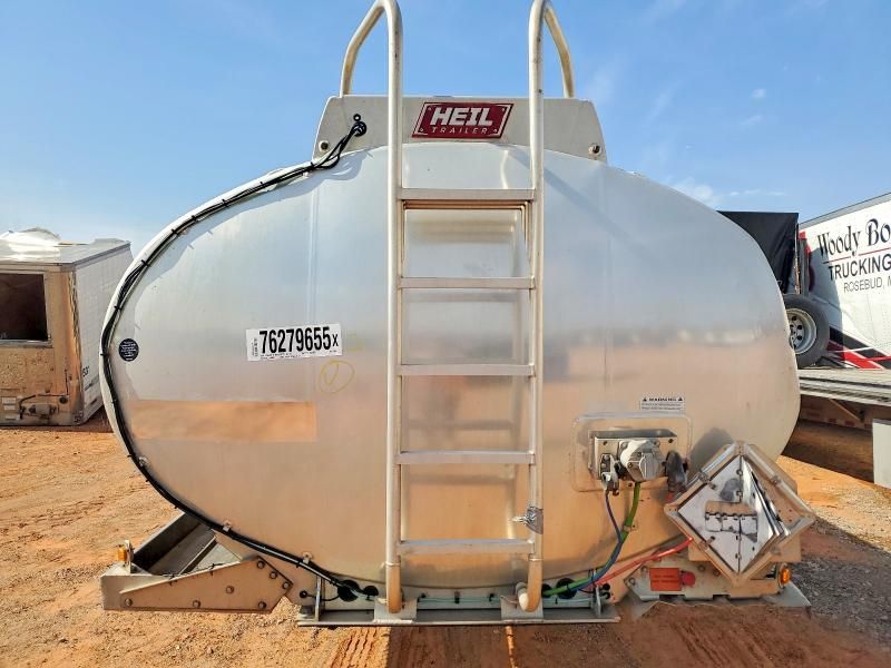 2022 Heil Fuel Tank Trailer