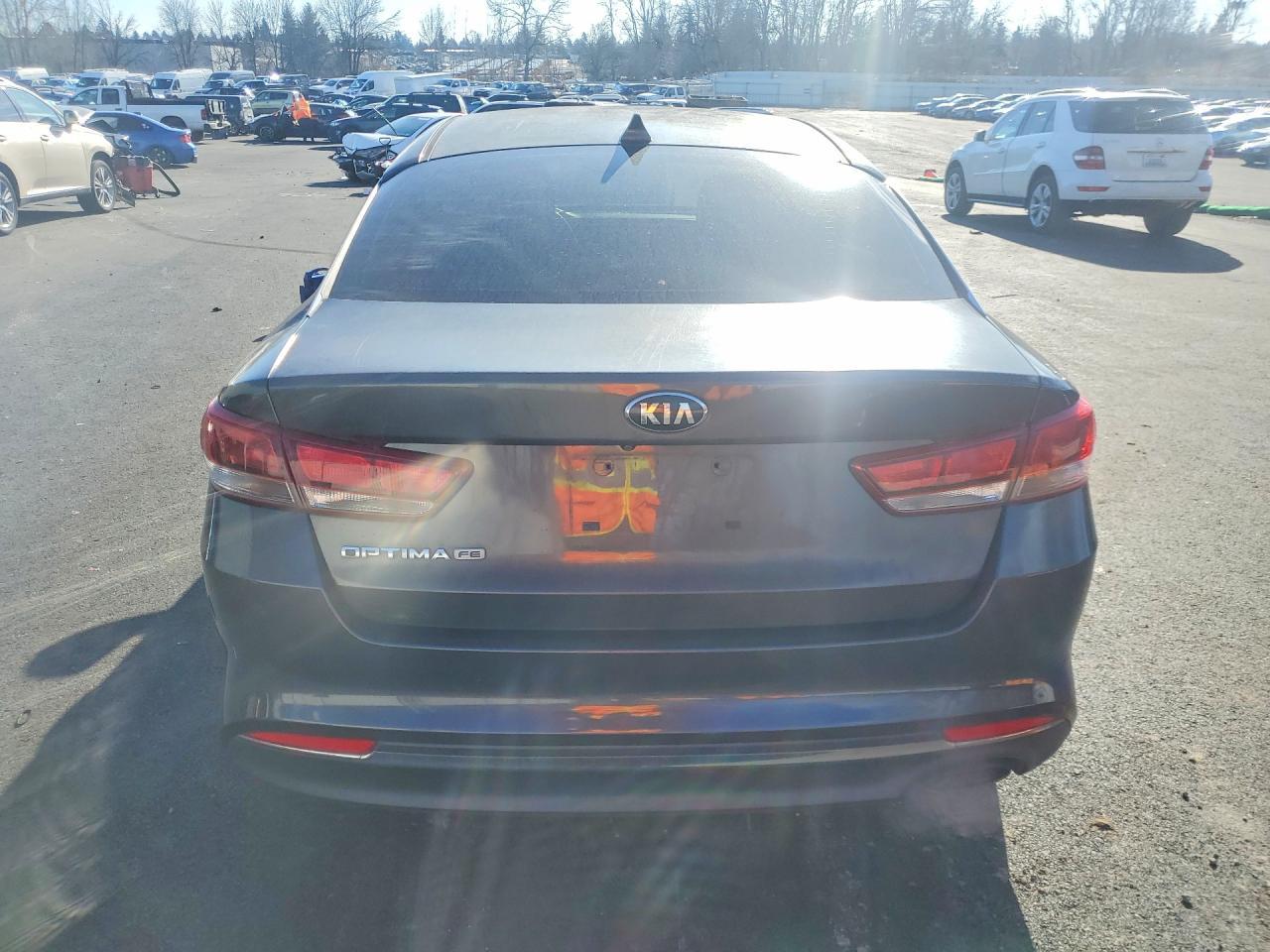 2016 KIA Optima lx